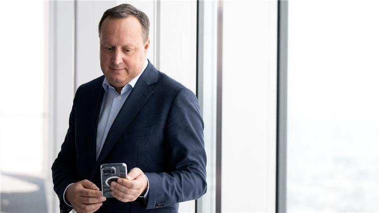 O2-Chef pocht auf Frequenzverlängerung „Es gibt noch Tunnel aus der Kaiserzeit, die unter Denkmalschutz stehen und in die wir keine Kabel verlegen dürfen“: Markus Haas.