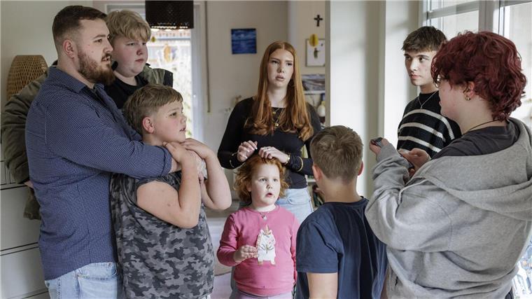 Es gibt viel Austausch in der Familie.