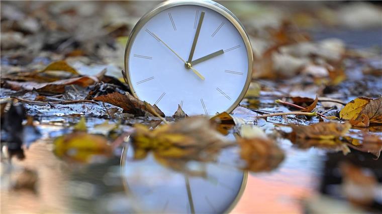 Uhren auf Winterzeit zurückgestellt - „Es lief alles glatt“ Es gilt wieder die Normalzeit in Deutschland, auch Winterzeit genannt.