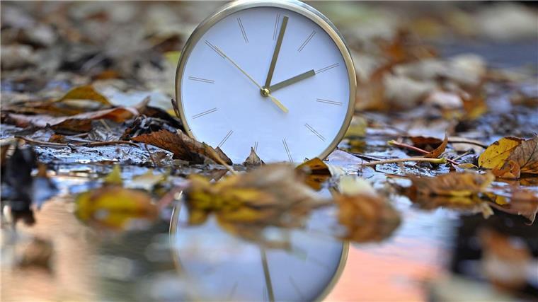 Winterzeit in Deutschland - Uhren sind zurückgestellt Es gilt wieder die Normalzeit in Deutschland, auch Winterzeit genannt. (Archivbild)