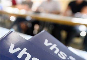 Es ist eine Premiere: Die gesamten Schulferien hindurch veranstaltet die Volkshochschule Zeven Kurse. Das Programm umfasst 48 Angebote für alle Altersklassen.