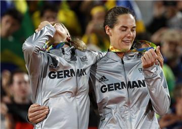 Es ist Gold: Laura Ludwig und Kira Walkenhorst (rechts) haben ihre konstante Lei...