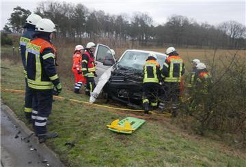 Unfallbeteiligter VW Transporter