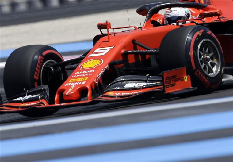 Vettel patzt in Frankreich Es läuft einfach nicht für Sebastian Vettel. In der Qualifikation für das Formel-1-Rennen in Frankreich wird der Ferrari-Fahrer nur Siebter. Wie zuletzt häufiger patzt Vettel im wichtigen Moment.