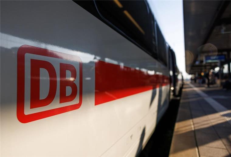Fahrplanauskunft der Bahn vorübergehend gestört Es läuft wieder rund bei der Fahrplanauskunft. Foto: Daniel Karmann/dpa
