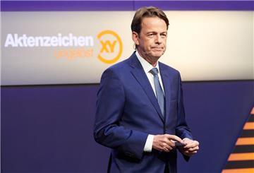 Fernsehmoderator Rudi Cerne moderiert die Verleihung des "XY-Preis - Gemeinsam gegen das Verbrechen" im ZDF-Hauptstadtstudio.