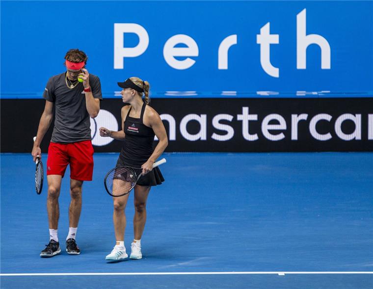 Kerber und Zverev verpassen Sieg beim Hopman Cup Es sollte nicht sein: Angelique Kerber und Alexander Zverev haben es wie im Vorjahr verpasst, als erstes deutsches Tennis-Team seit 1995 den Hopman Cup zu gewinnen.