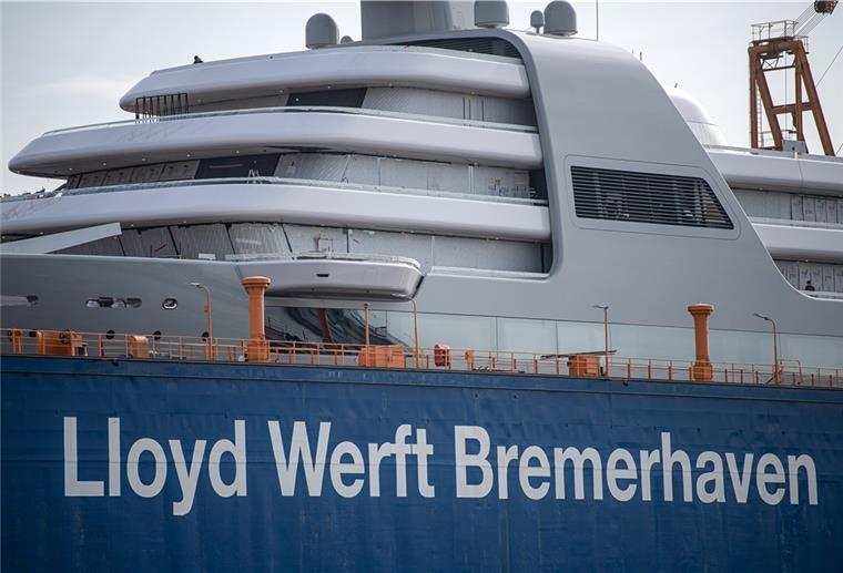 Lloyd Werft: Rettung nur ohne den Genting-Konzern Etliche Bürgerschaftsabgeordnete haben den Bund aufgefordert, die Lloyd Werft finanziell zu unterstützen. Klar ist den meisten, dass das Überleben der Werft aber nur gelingt, wenn sie aus der Genting-Gruppe herausgekauft wird.