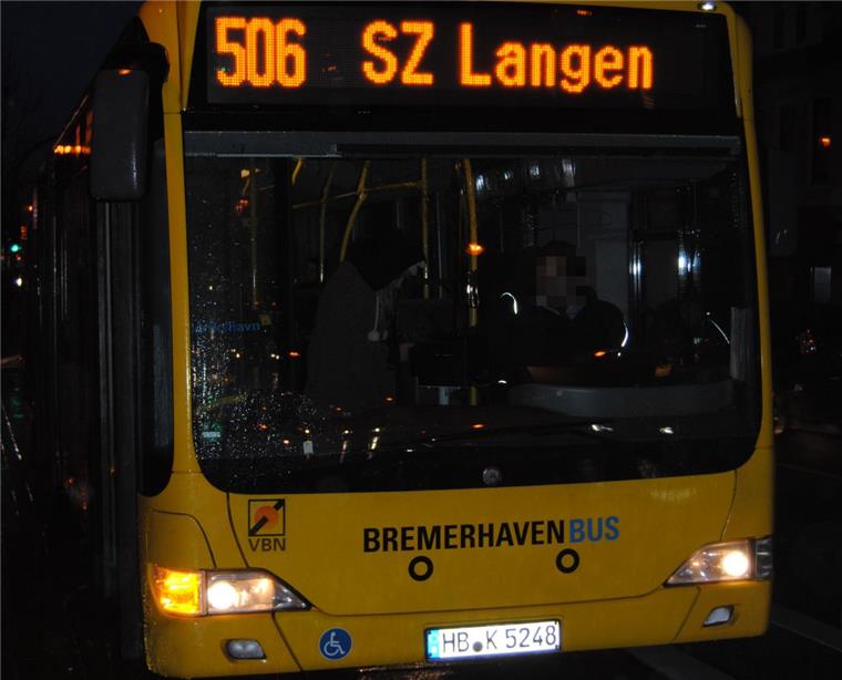 Darum bleiben viele Bushaltestellen in Bremerhaven unbeleuchtet Etwa 20 Haltestellen in Bremerhaven bleiben bis Ende des Jahres unbeleuchtet.