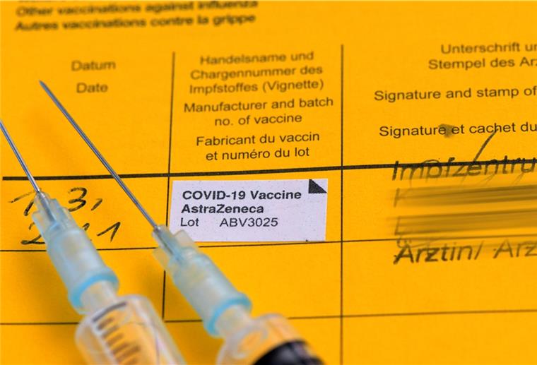 Hoffen auf die Corona-Herdenimmunität Etwa 70 Prozent der Bevölkerung muss geimpft sein, damit es die sogenannte Herdenimmunität gibt, dass sich also kaum noch jemand anstecken kann. Wenn das geschafft ist, ist die Rückkehr zur Nomalität nicht mehr fern.
