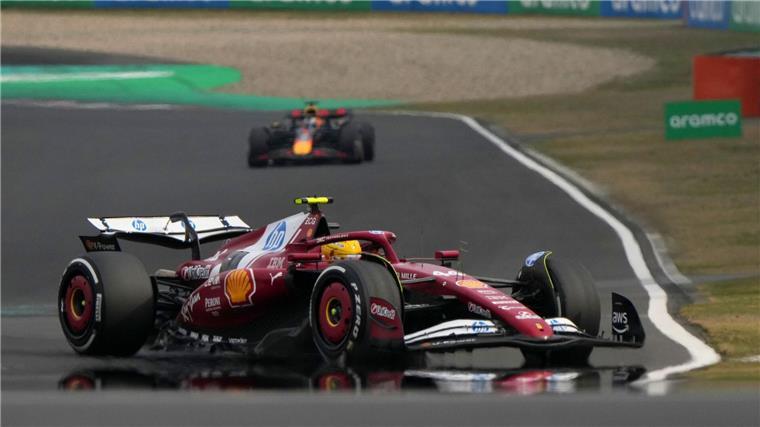 Verstappen von McLaren deklassiert: „Wir sind besorgt“ Etwas verbessert: Lewis Hamilton steigerte sich im Ferrari nach schwachem Saisonauftakt.