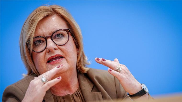 Högl und Rackles sollen Bremer Senatoren werden Eva Högl soll die Nachfolge von Bremens Innensenator Ulrich Mäurer (SPD) antreten. (Archivbild)