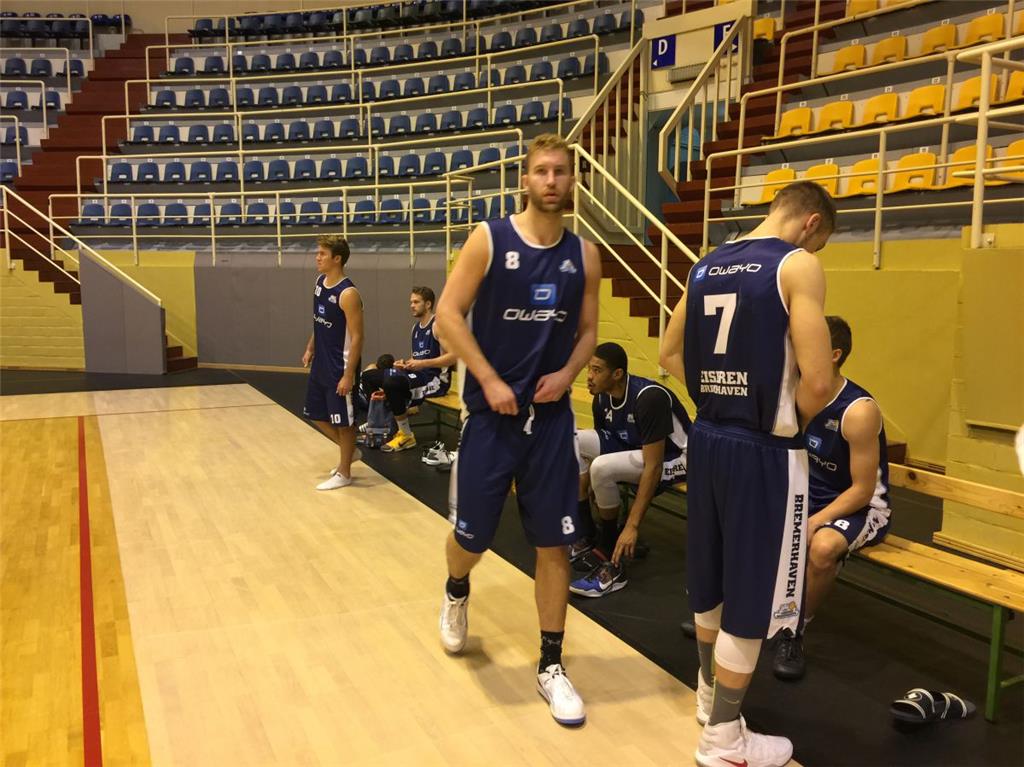 Evan Smotrycz (links) und Lars Wendt (7).