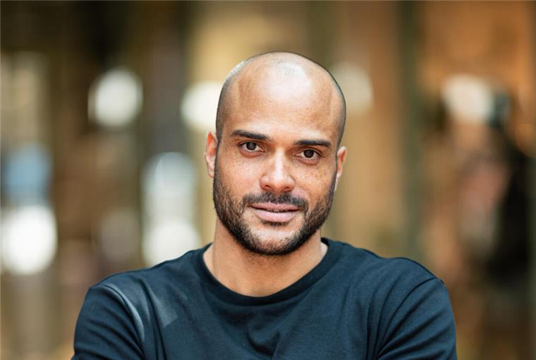 Diese Stars sind 2024 im Dschungelcamp Ex-Fußballer David Odonkor nimmt am Dschungelcamp teil.