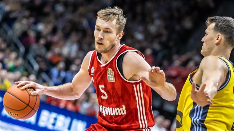 Weltmeister Giffey verlängert bei Bayern-Basketballern Ex-Nationalspieler Niels Giffey verlängert seinen Vertrag beim FC Bayern.