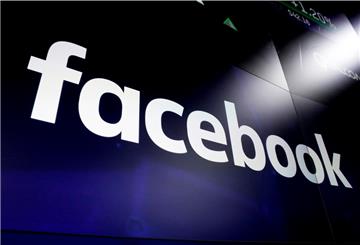 Das Logo von Facebook ist auf einem Bildschirm der Nasdaq am Time Square zu sehen.