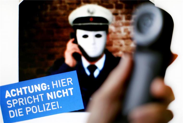 Niedersachsen: Falsche Polizisten rufen öfter an Falsche Polizisten rufen öfter an · aber mit weniger Erfolg.