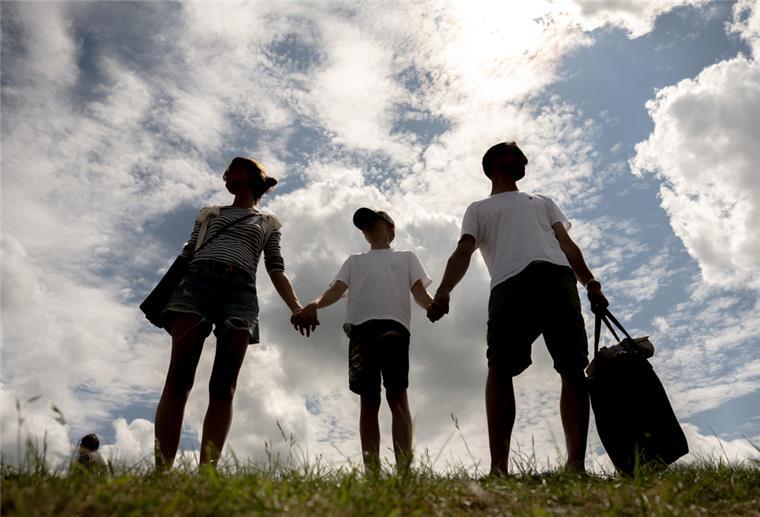 Studie: Inflation trifft Familien mit niedrigem Einkommen hart Familien sind von der Inflation besonders schwer betroffen. (Symbolbild)
