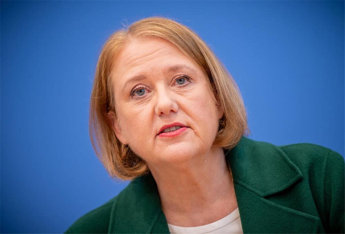 Lisa Paus: Viele Termine schützen nicht vor Einsamkeit Familienministerin Lisa Paus gründete nach dem Tod ihres Partners eine WG für Alleinerziehende. (Archivfoto)