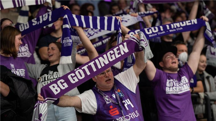 Niederlagen-Serie vorbei: Göttingen holt ersten Saisonsieg Fans der BG Göttingen.