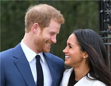 Fans der englischen Königsfamilie erwarten von Prinz Harry und Meghan Markle eine Traumhochzeit. Wer keine Aussicht auf einen guten Platz in der Kapelle von Schloss Windsor hat, kann entspannt vor dem Fernseher Platz nehmen. 

