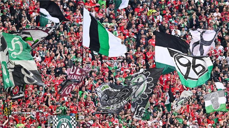 Nachwuchsspieler Matsuda erhält Profivertrag bei Hannover 96 Fans von Hannover 96.