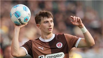 FC St. Paulis Scott Banks traf im Testspiel bei Hannover 96 doppelt.