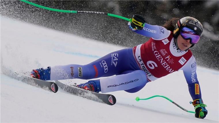 Ski-Ass Brignone feiert vorzeitigen Gesamtweltcup-Triumph Federica Brignone bejubelt vor heimischem Publikum den Sieg im Gesamtweltcup.