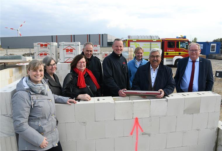 Feuerwehr Wulsdorf: Grundstein für neues Gerätehaus gelegt Freiwillige Feuerwehr Wulsdorf