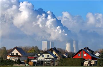 Fernwärme ist eine Möglichkeit, Häuser und einzelne Wohngebiete mit Energie zu versorgen. Auch in Bremerhaven wird dieses System angeboten.