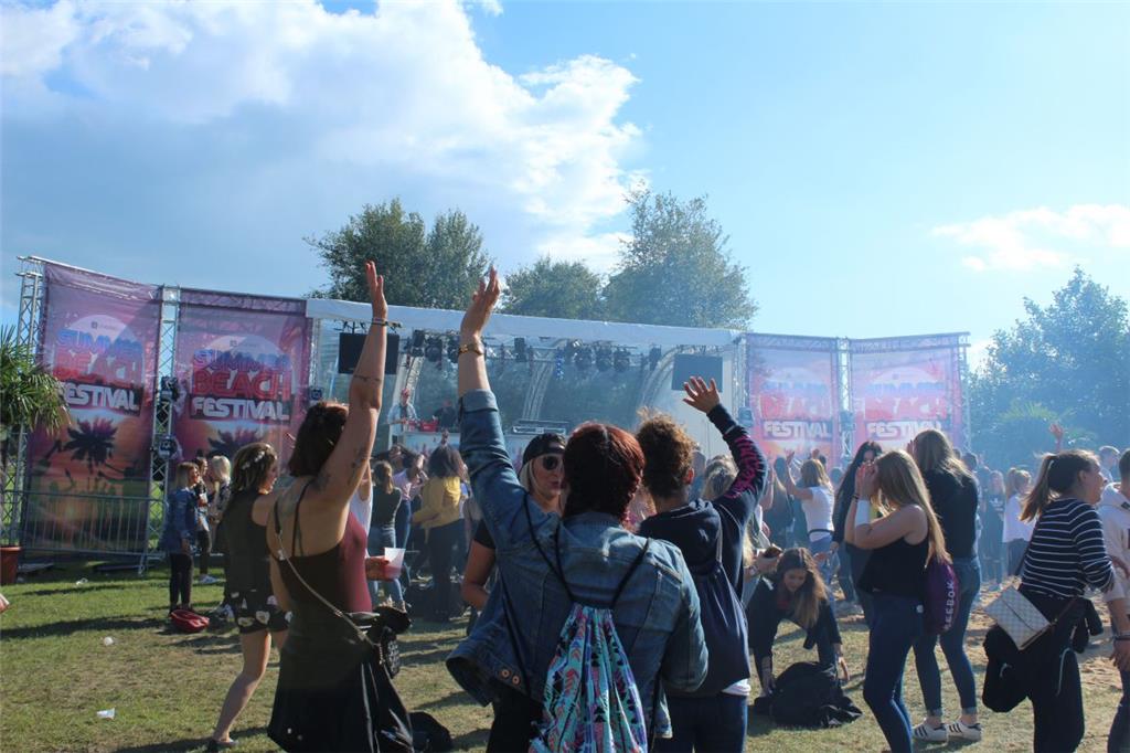Festival-Feeling in Spaden: Für die Gäste ist das Summer Beach Festival etwas Be...