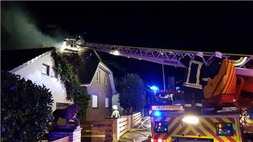 Feuer in Bremerhaven-Wulsdorf: Ein Einfamilienhaus ist jetzt unbewohnbar. 