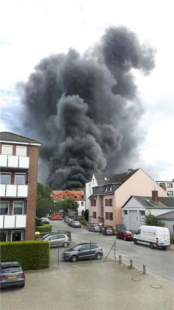 Feuer in der Turnhalle an der Fichteschule.