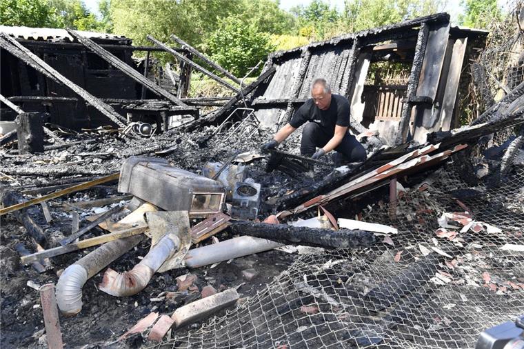 Feuer in zwei Gartenlauben: Ermittler  Axel Riek geht davon aus, dass die Brände gelegt wurden