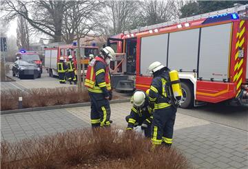 Feuerwehreinsatz an der Schiffdorfer Schleusenstraße.