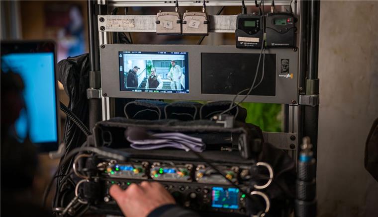 Ken Duken dreht in Bremerhaven Filmdreh im einstigen Tivoli-Theater Bremerhaven. Es geht um den Schauspieler Hans Albers, den Ken Duken mimt.