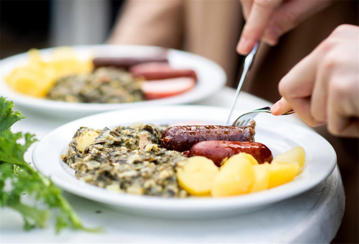 Bye-bye, Beilage! Warum Gerichte mit drei Komponenten out sind Fleisch, Gemüse, Kartoffeln: Hausmannskost vom Feinsten. Aber zeitgemäß ist das wohl nicht mehr.