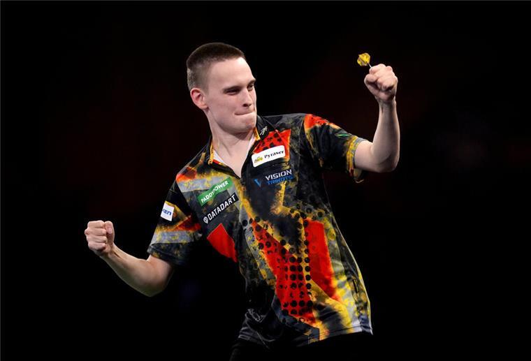 Ricardo Pietreczko erreicht dritte Runde der Darts-WM Ricardo Pietreczko rockt die Darts-WM! Als einziger Deutscher in der dritten Runde glänzt „Pikachu“ mit einer starken Leistung. #DartsWM #RicardoPietreczko