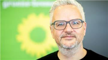 Florian Pfeffer (Grüne) spricht.