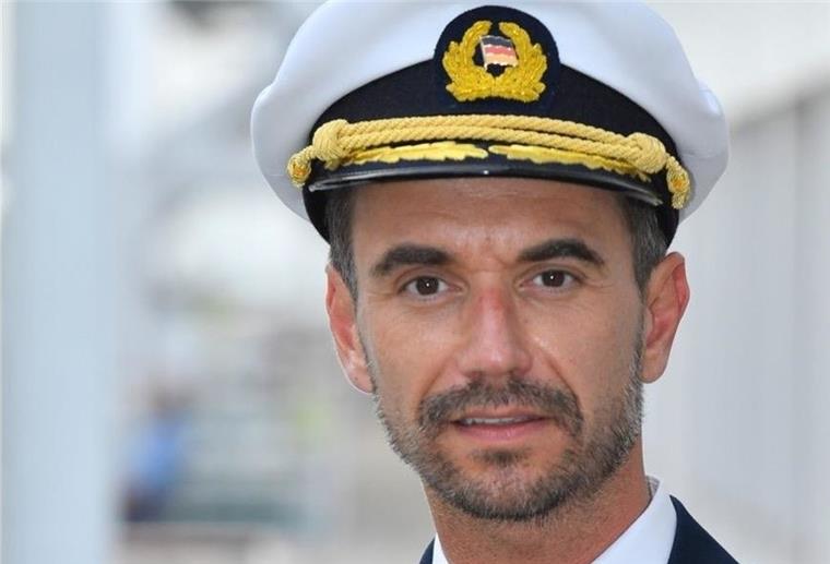 Traumschiff-Finale wird in Bremerhaven gedreht Florian Silbereisen spielt Kapitän Max Parger auf dem "Traumschiff" und wird Mitte des Monats auf der Lloyd Werft erwartet.