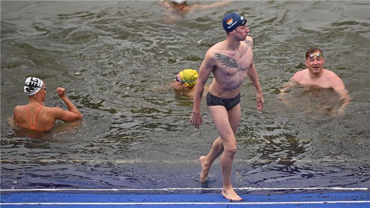 Wellbrocks Lächeln nach Seine-Test: „Grundsolide geschmeckt“ Florian Wellbrock hat in der Seine trainiert und getestet.