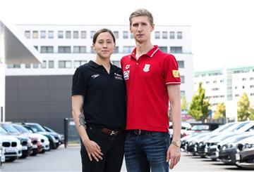 Florian Wellbrock, hier mit seiner Verlobten Sarah Köhler, bekam moralische Unterstützung aus Bremerhaven.