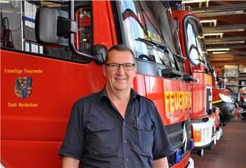 Fordert eine schnelle Impfung der Feuerwehrleute in der Wesermarsch: Nordenhams Stadtbrandmeister Ralf Hoyer. Er ist auch stellvertretender Kreisbrandmeister. Foto: Heilscher