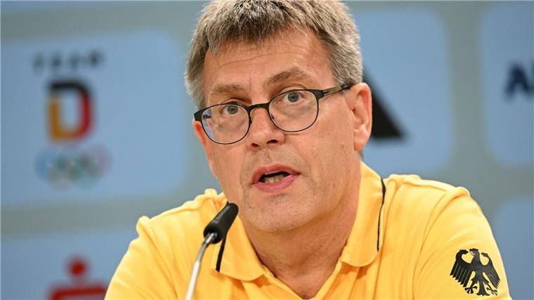DOSB-Chef sauer: Zu wenig Geld aus Sondervermögen für Sport Fordert mehr Geld aus dem Sondervermögen für den Sport: DOSB-Präsident Thomas Weikert.