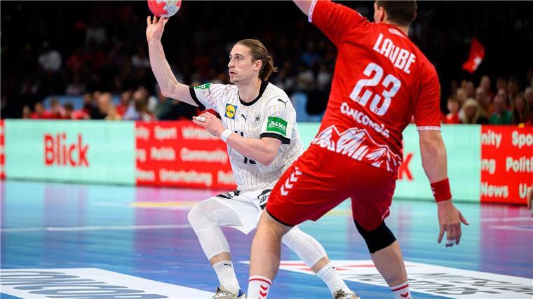 Frust und Selbstzweifel: Handballer stagnieren Fordert mehr Konzentration und Bereitschaft: Spielmacher Juri Knorr.