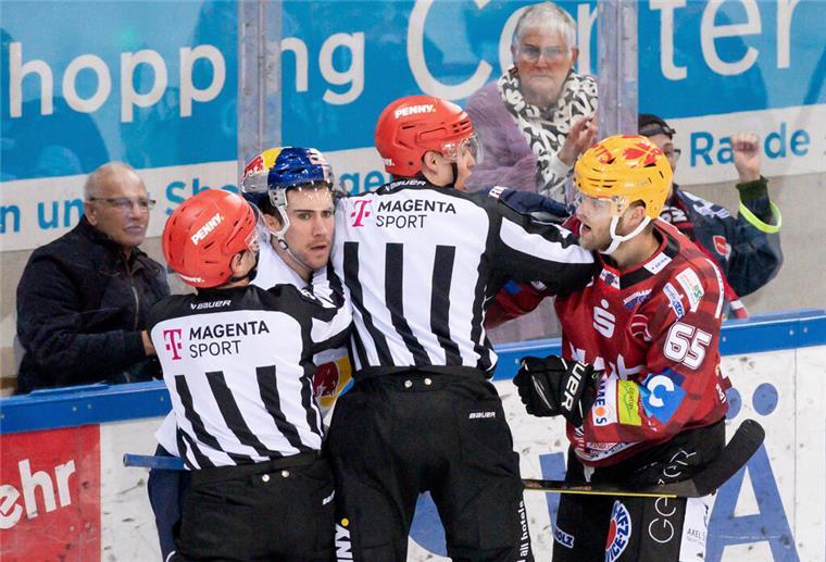 Doppelt bitter: Pinguins verlieren Spiel gegen München und Torhüter Franzreb Foto: Masorat-f