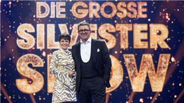 Francine Jordi und Hans Sigl feiern mit vielen prominenten Gästen den Jahreswechsel in „Die große Silvestershow““ im ERSTEN.