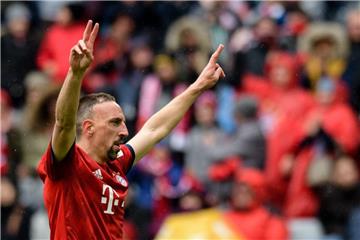 Franck Ribery vom FC Bayern München jubelt über seinen Treffer zum 3:1. 