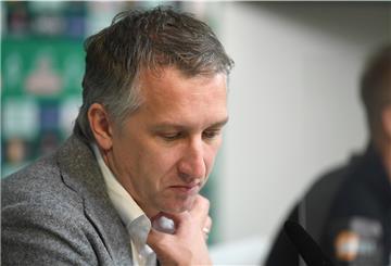 Frank Baumann steht bei Werder Bremen massiv in der Kritik.