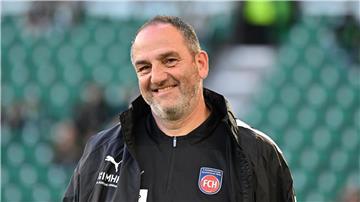Frank Schmidt vor seinem 700. Pflichtspiel als Trainer des 1. FC Heidenheim.